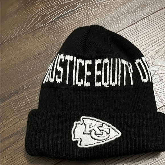 NFL Accessories - NFL Black and White Kansas City Chiefs Beanie